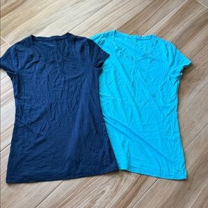 No Boundaries Black and Blue T-Shirt Set